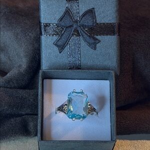 Gorgeous Emerald Cut Natural Sky Blue Topaz Ring in 925 Sterling Silver Floral